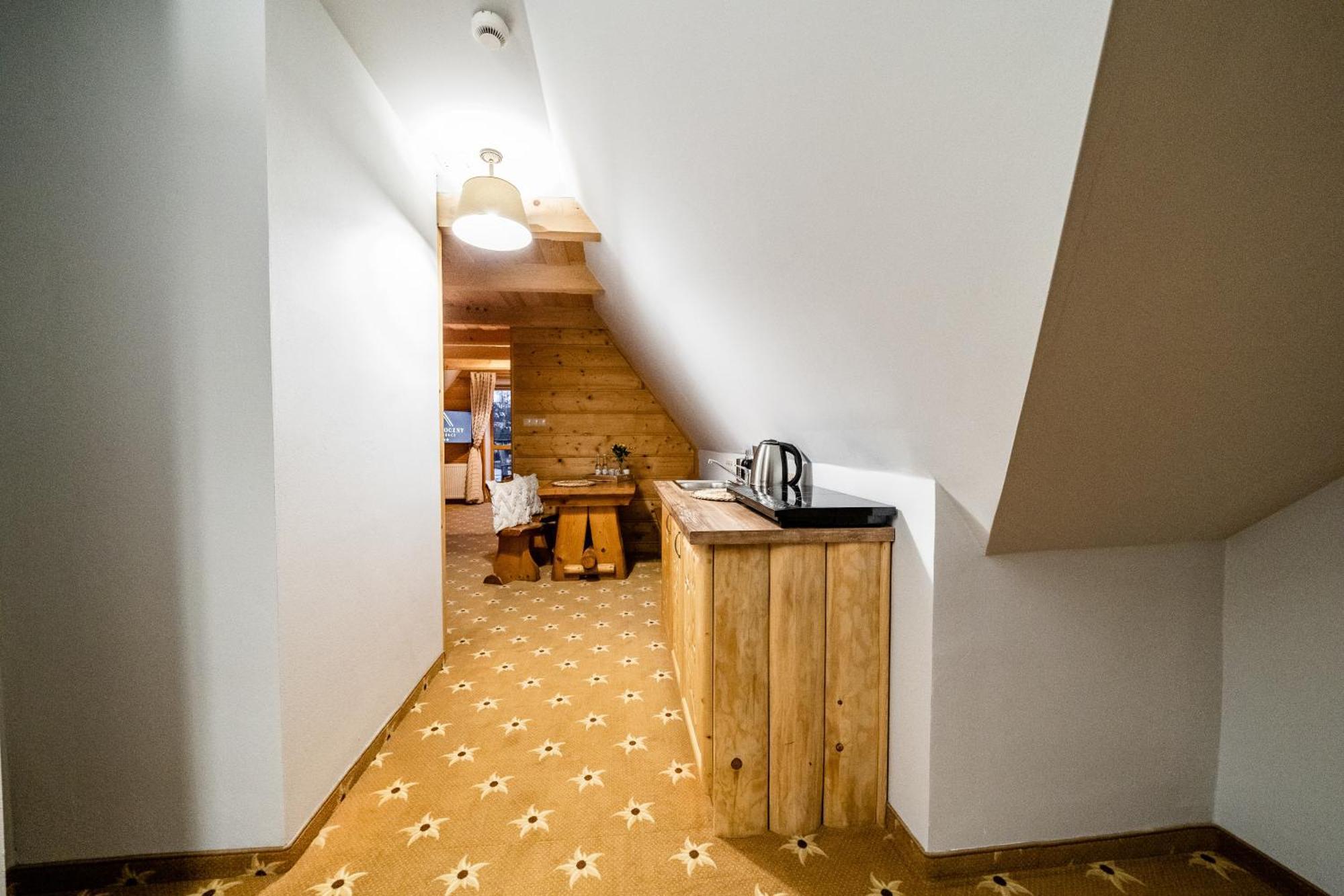Zapotoczny Residence Zab Εξωτερικό φωτογραφία